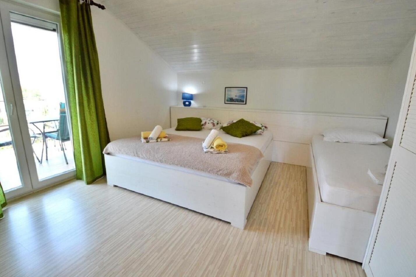 Apartment Denko Betina  Extérieur photo