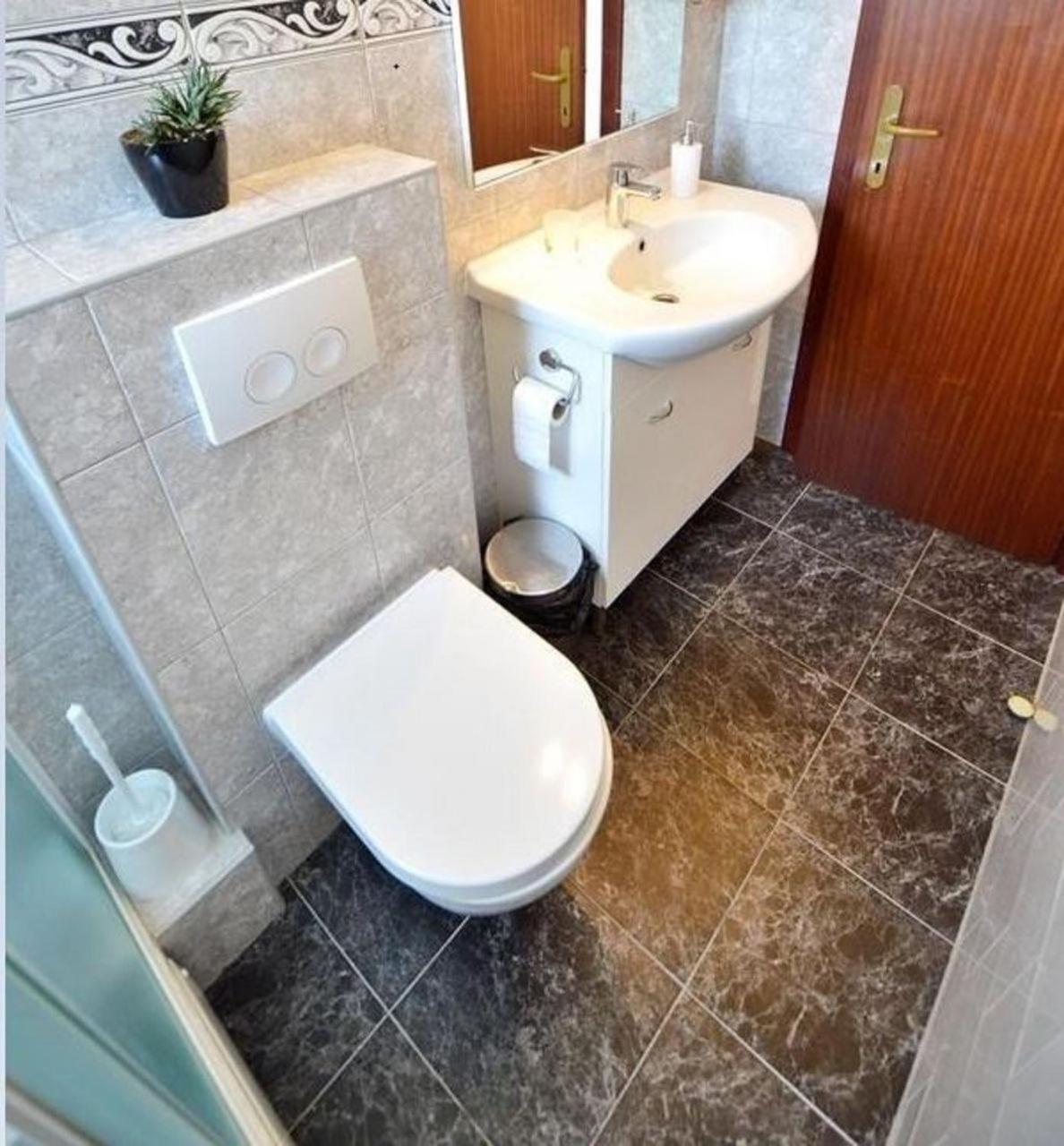 Apartment Denko Betina  Extérieur photo